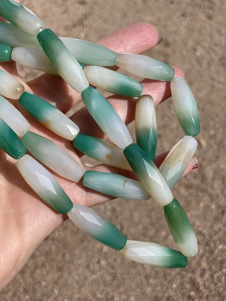 Genuine Agate ~Frosty White & Green Faceted Bicone Beads, 10x31mm, 16" String - Image 2 of 2