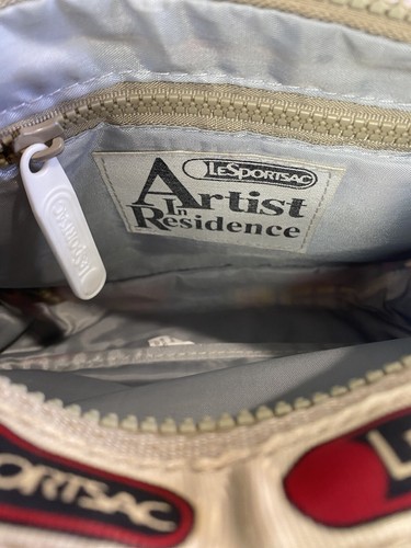 Le Sportsac Deluxe Everyday adjustable crossbody bag - Picture 7 of 11