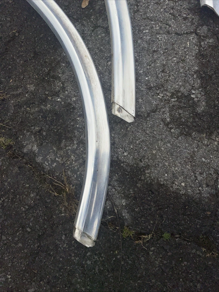 Juego de molduras de arco de rueda Bullnose 80-86 Ford F150 F250 Bronco XLT usado B Foto 2 de 4