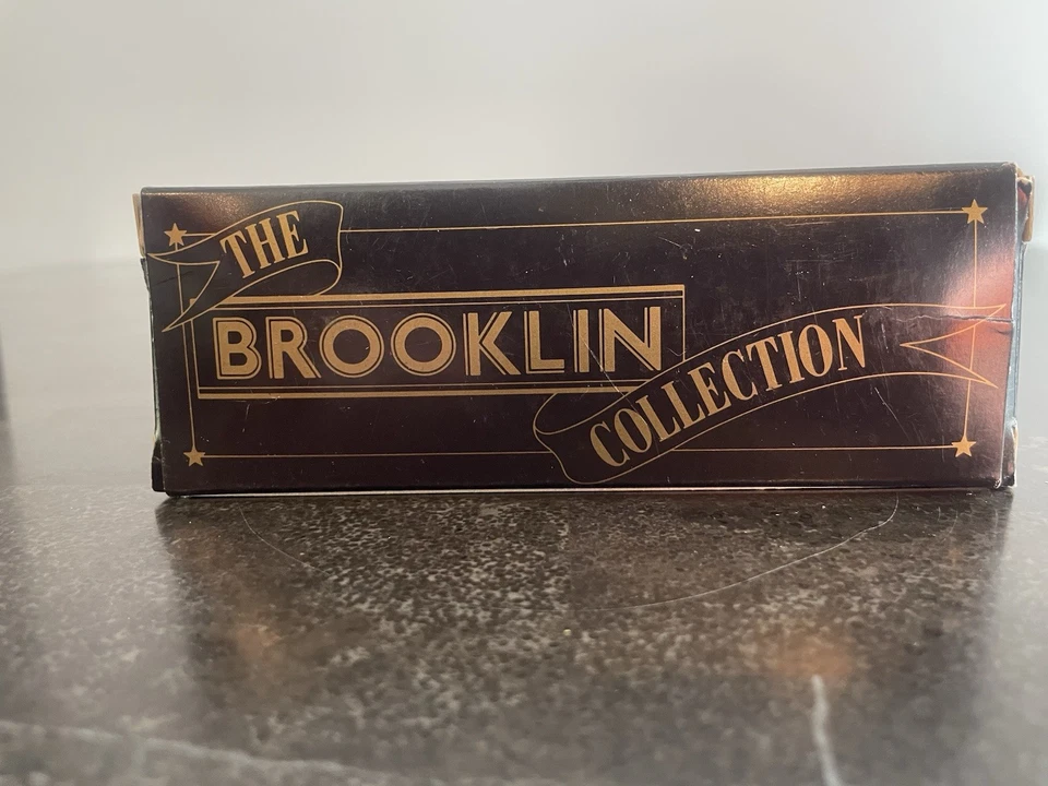 Réplica diecast Brooklin BRK43 1948 Packard Station Wagon Woody escala 1:43 Foto 3 de 4