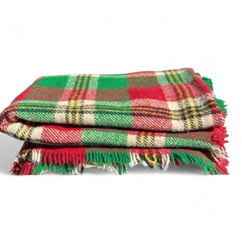 BULGARIAN Rhodope Plaid Blanket 100% Wool, Organic, Thick, Vintage - Image 4 of 4