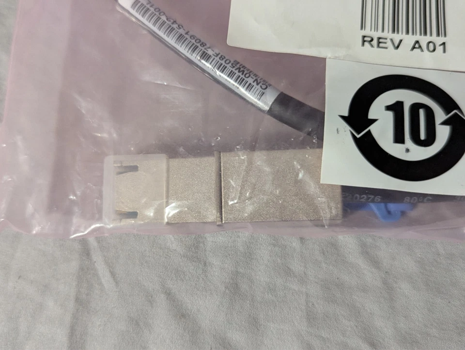 Dell – 0W508F – 0.6M SFF-8088 to SFF-8088 SAS Cable – PowerVault MD1200 - Image 4 of 4