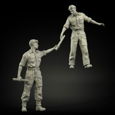 1/35 Scale British Tank Crew Resin Figures Loading Shell Pose Military Kit