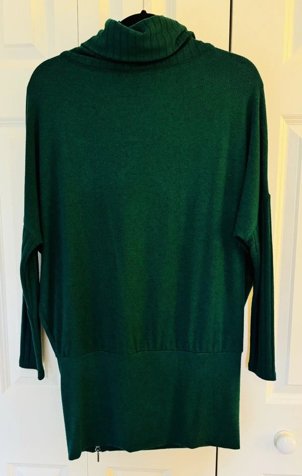White House Black Market Women's Dolman Sleeve Cowl Neck  Green Sweater -Size XS - Image 3 of 3