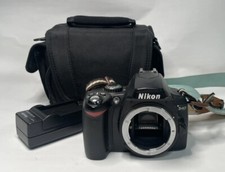 Nikon D40 DSLR Digital SLR DSLR Camera Body ONLY With Case  Charger