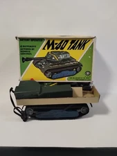 M-40 Tank Tin Toy Vintage Made In Japan Battery Powered With Darts NOS Rare 4640