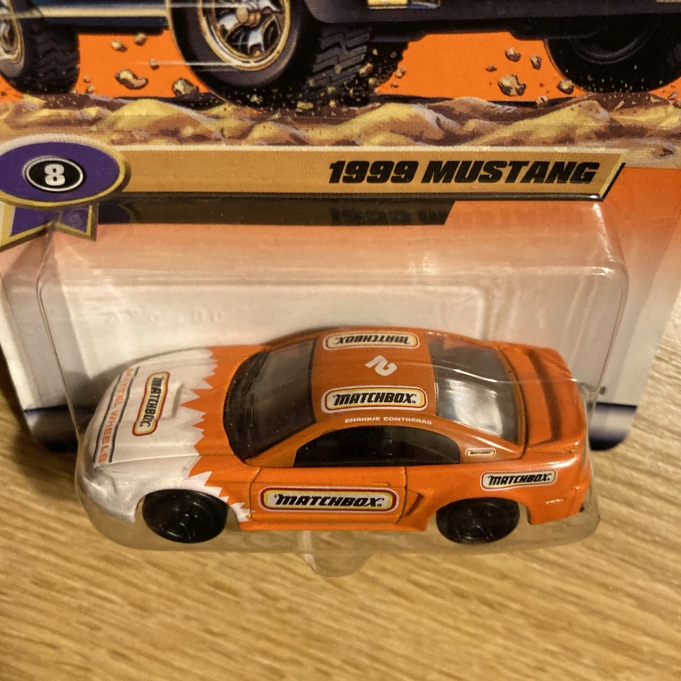 MATCHBOX MEXICO EXCLUSIVE 1999 MUSTANG ORANGE / WHITE Lot of 2 - Image 3 of 4