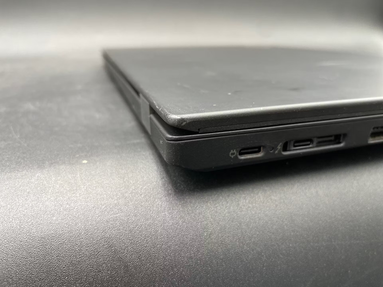 LENOVO ThinkPad 20W5S27400, 15.5-Inch Laptop, with 11th Gen Intel(R) Core(TM) i7-1185G7 @ 3.00GHz, Windows 11 Pro