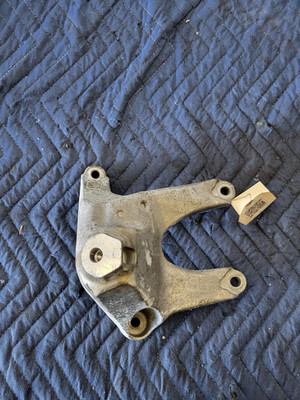 2020-2025 Audi SQ8 Left Driver Engine Support Mount Bracket 4.0L AWD 4M0199307BF