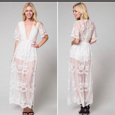 Honey Punch As You Wish Embroidered Lace Maxi WhiteSize Medium