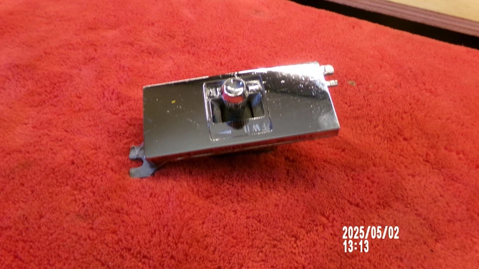 63 64  CADILLAC 1963 - 1967  BUICK RIVIERA Drivers LH  2 WAY BUCKET SEAT SWITCH - Image 2 of 4