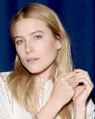 SEXY DREE HEMINGWAY 8x10 PHOTO *