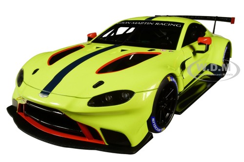 AUTOart 1/18 Aston Martin Vantage GTE Le Mans 2018 Presentation 81807