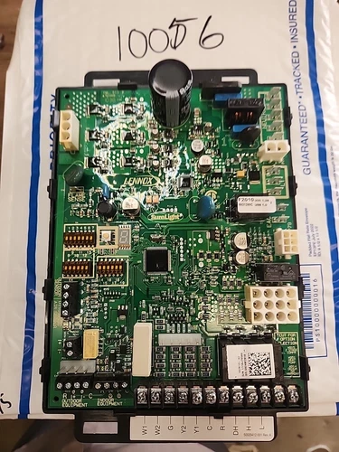 Lennox 102813 02 Furnace Control Board S9240F2010