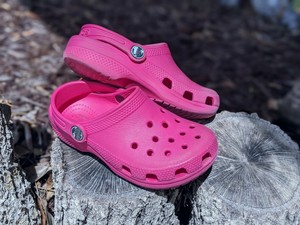 girls size 11 crocs