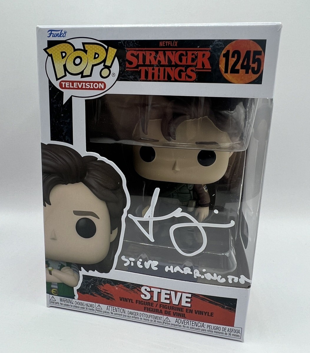 JOE KEERY SIGNED STRANGER THINGS STEVE FUNKO POP WITH CHARACTER