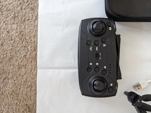 DRONE WITH CASE 2 SPARE BATTERIES PLUS ONE ON DRONE AN USB CHARGER - Picture 3 of 3