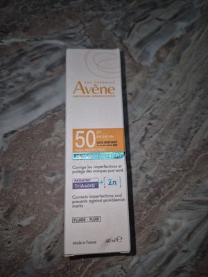 Eau Thermale Avene Anti Imperfection SPF50 Fluid 40 ml für Flecken nach Flecken