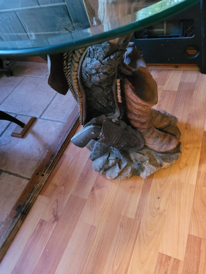 Round Glass Top Western Style Decorative Accent Table Rootin' Tootin' - Image 3 of 4