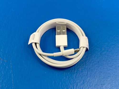  USB to USB-Lighting 30pin 3ft phone Charging Cable fits iphone, ipad, airpods  - Picture 1 of 5