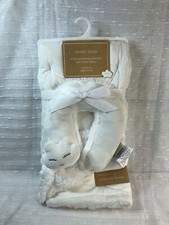 SL Home Fashions Cream Embossed Cloud Baby Blanket 119741 Sherpa Solid Unisex