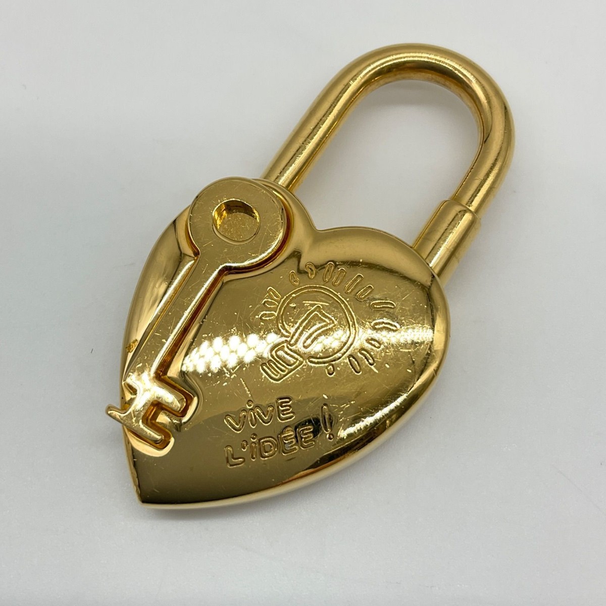 HERMES Cadena Padlock 2004 Fantasy Heart Gold Lock Bag Charm From