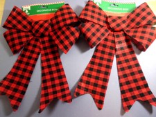 2 Red  Black Buffalo Plaid CHRISTMAS BOWS Indoor/Outdoor 10x13" NEW