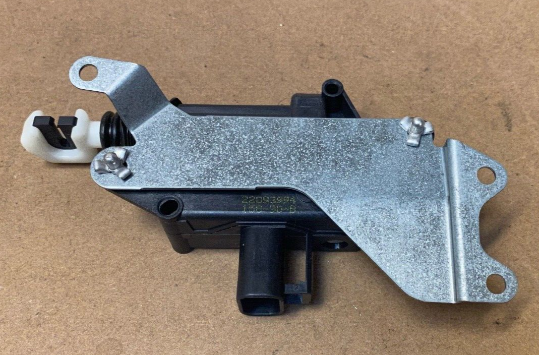 8293 NOS Chevrolet Buick Door Lock Actuator AC Delco GM OEM 22094352