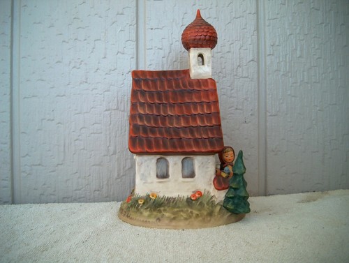 HUMMEL CHAPEL CLOCK #442 - THE LOVE LIVES ON DATED 1984 - Picture 3 of 12