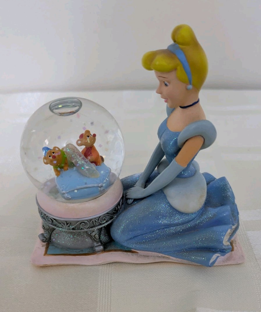 Disney Princess Cinderella Gus & Jaq Mouse Snow Globe Ornament collectable 