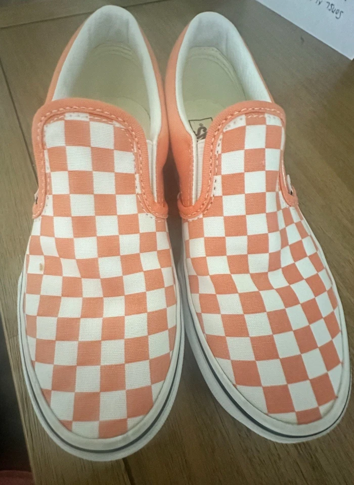 VANS Classic Slip-On Checkerboard Shoe US juniors Size 4.0 - Image 4 of 4