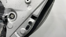 Porte arrière et accessoires Toyota AVENSIS