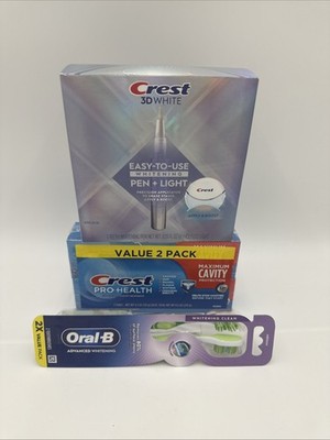 Crest 3-D White Easy To use Whitening Pen + LED Light Apply & Boost  Exp 08/26