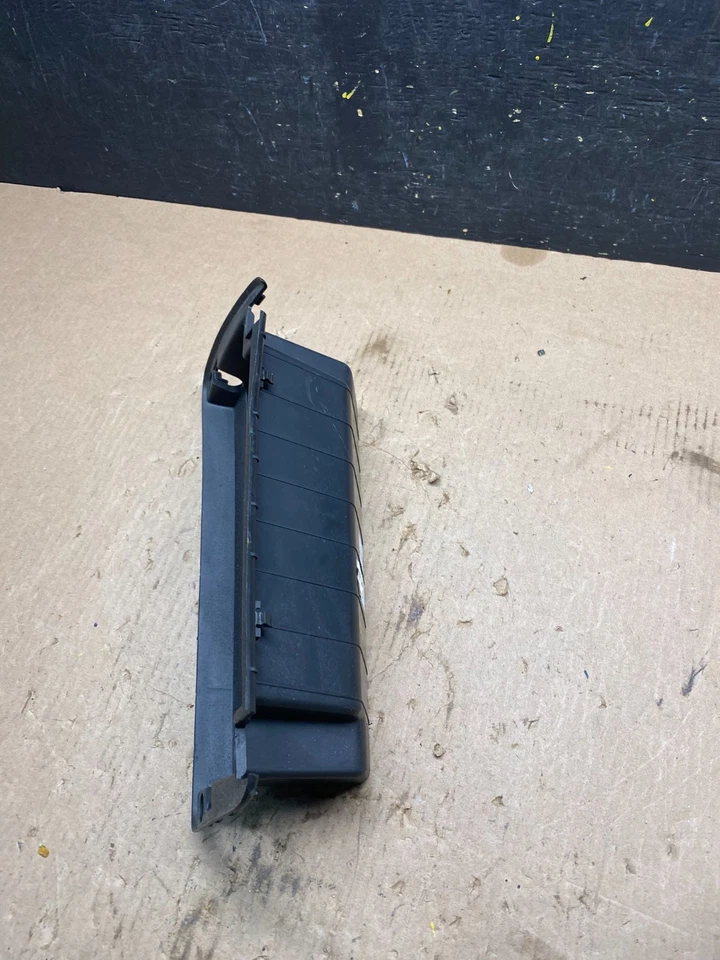 Bandeja de almacenamiento para salpicadero Volkswagen Beetle 2012 a 2019 5C1857105 Q9199 Foto 4 de 4