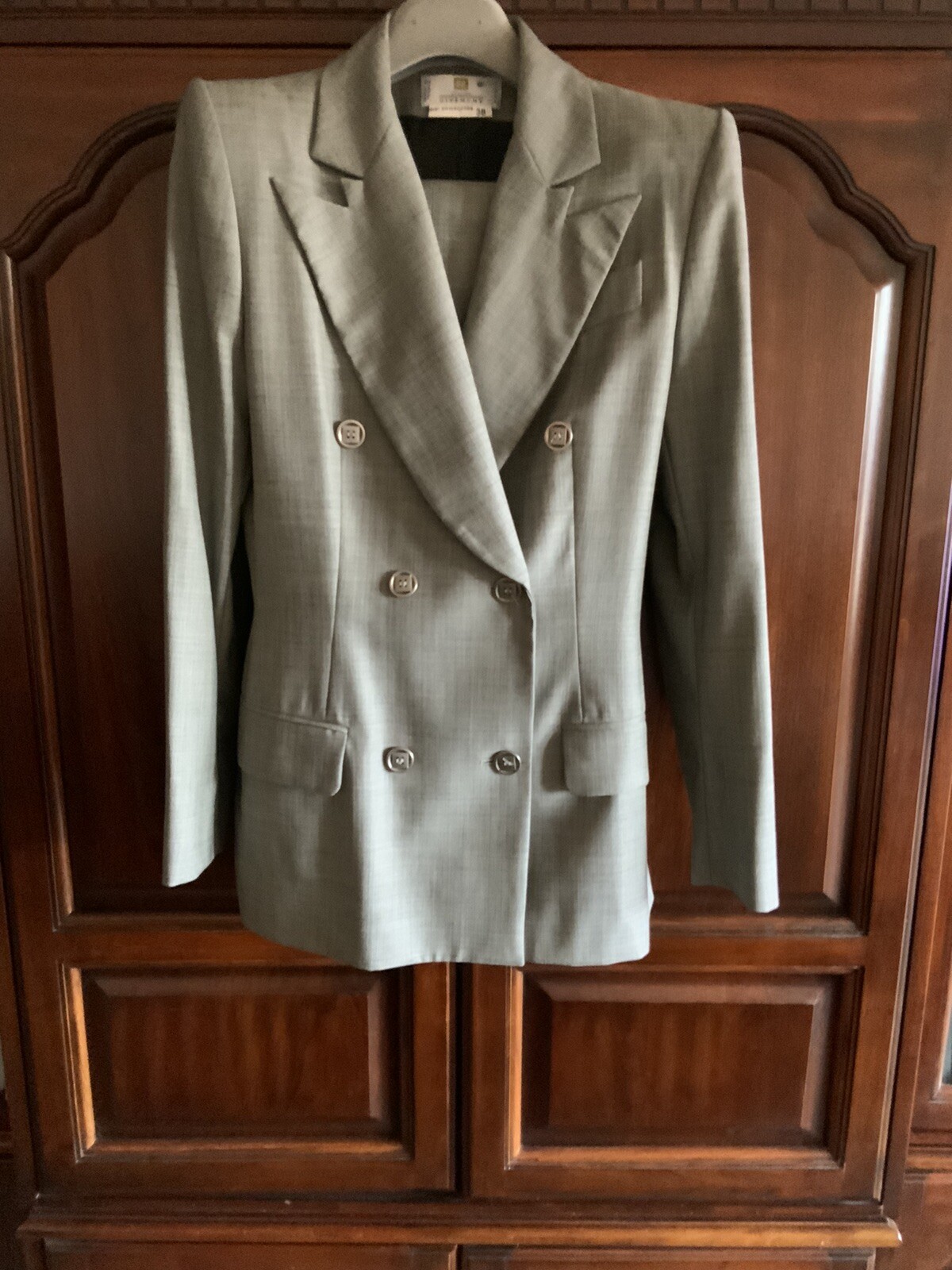 Preowned Couture GIVENCHY VintageWomens 2pc.Suit,… - image 12