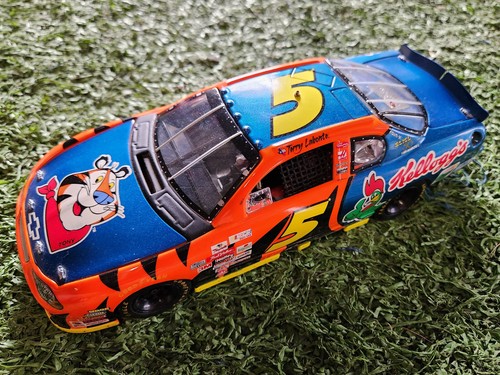2001 Terry Labonte #5 Kelloggs Mac Tools Racing Limited Edition (1 of 3000) - Picture 2 of 5