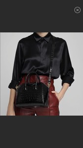 givenchy antigona croc mini