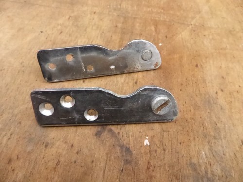 THETFORD SR NEW STYLE FRIDGE DOOR HINGES & PINS 635010 In Great used condition - Picture 2 of 3