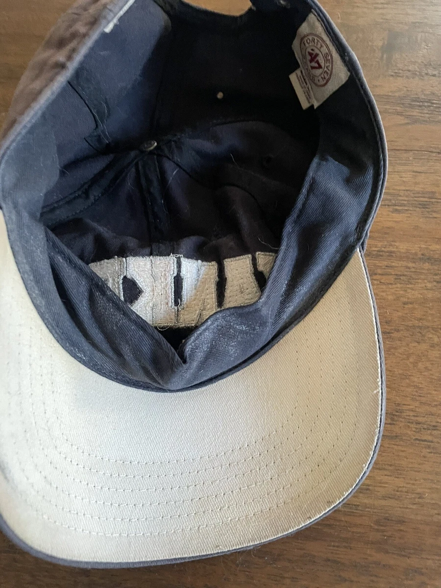 Bedazzled Yankee hat Great Condition Womens with slide
