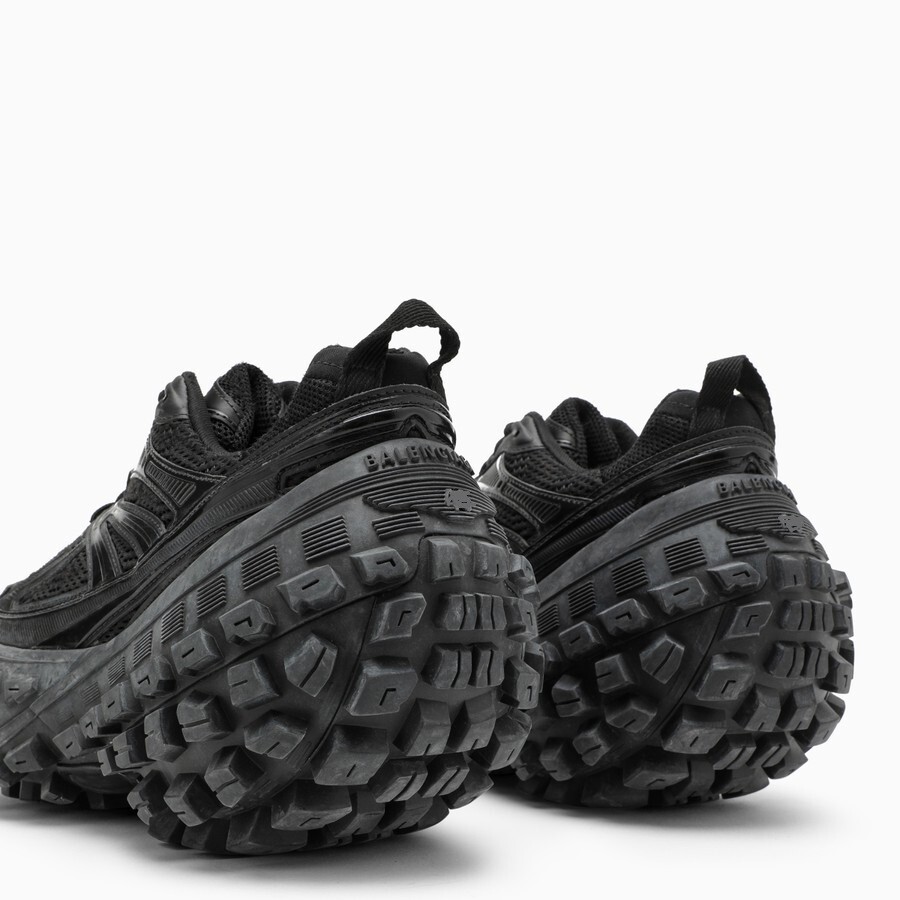 BALENCIAGO 685613W2RA61000 MEN'S DEFENDER SNEAKERS IN BLACK