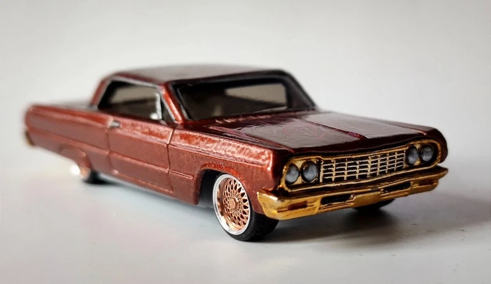 Hot Wheels Low Rider 1964 Chevrolet Impala RLC Lowrider Suspension 1:64 - Bild 3 von 4