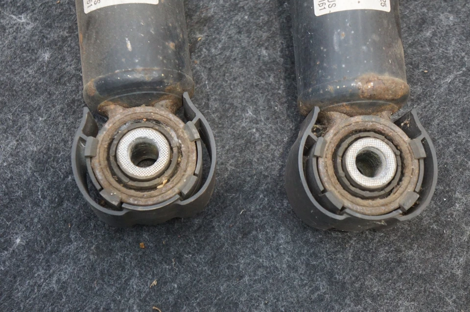 Juego 2 Amortiguadores Traseros Izquierdos Derecho Puntal 4G0616031AE Audi S6 S7 2013-18 *Nota* Foto 3 de 4