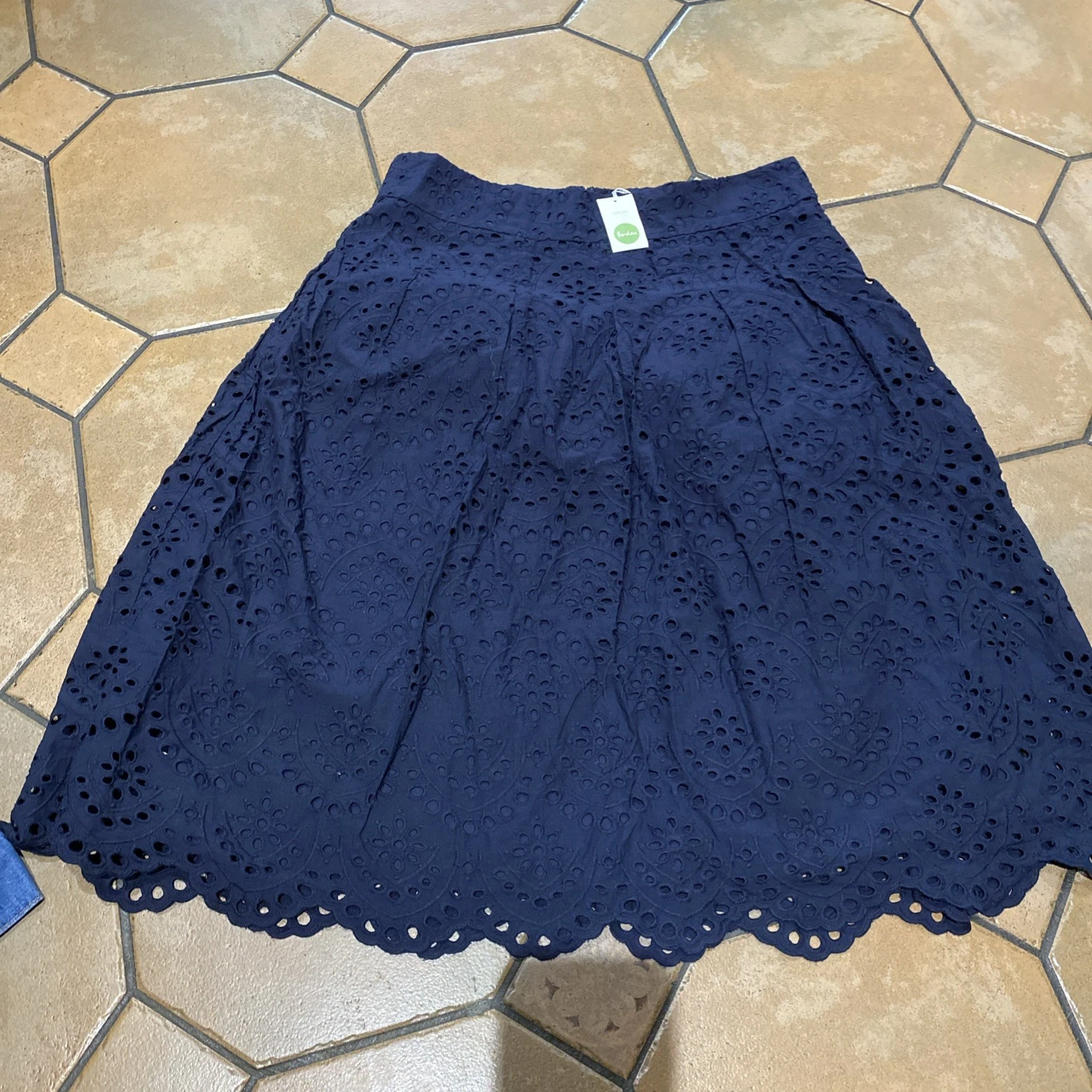 Boden Blue Broderie Anglaise Midi Skirt Size 14L Cotton Lined Zip New Work Event
Opens in a new wind
