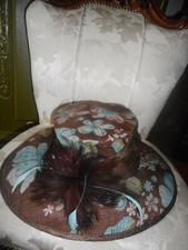 Eleganter Damenhut Anlasshut mit Breiter Krempe Mehrfarbig Vintage Festlich