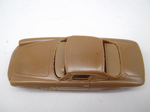 1/43 FERRARI 330 GT Coupé 1966 Kit Résine RECORD - Imagen 12 de 12