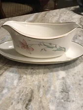 Gorham Silk Petal Gravy Boat or Sauce Bowl with attached Underplate, 9 1/4" x 6"
