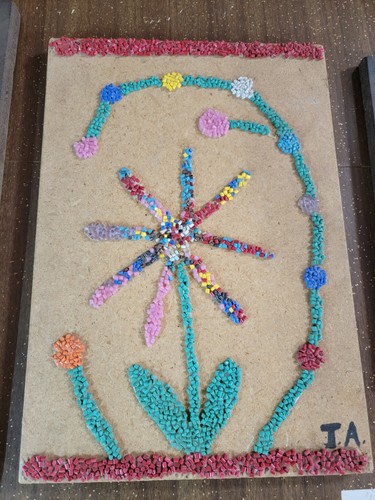 Vintage Plastic Bead On Wood Artwork Bunny Flower Clown - Picture 6 of 12