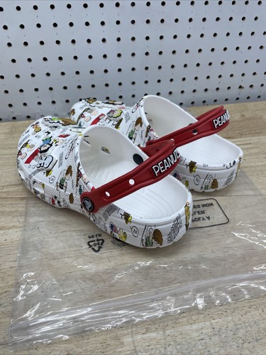 Zuecos clásicos Crocs PEANUTS Charlie Brown Snoopy tallas unisex NUEVO - Imagen 13 de 17
