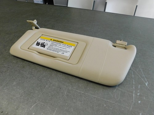 W209 CLK320 CLK350 CLK550 CLK500 SUN VISOR BEIGE COLOR - LEFT - Picture 2 of 8