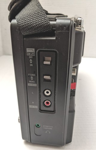 Grundig S350DL AM/FM ShortWave Field Radio Dual battery 4 AA or D With AC adapt - Picture 6 of 10